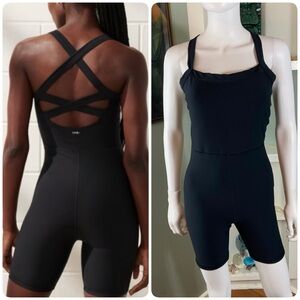 YPB Abercrombie Fitch Black SculptLUX Activewear Onesie Romper Shorts Leotard M